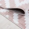 dywan-nowoczesny-kwadraty-rózowo-kremowy-38005-pink.jpg