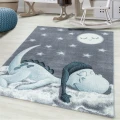 dywan-dzieciecy-bambi-spiacy-smoczek-niebieski-840-blue-1.jpg