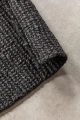 dywan-naturalny-jutowy-recznie tkany-boucle-czarny-detal.jpeg