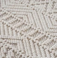 dywan-nowoczesny-3d-helix-boho-kremowy-zblizenie-runai-wzoru.jpg
