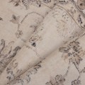 Dywan-vintage-INKA1143-Beige-Arabeska-z-Efektem-Postarzenia-Beżowy--wzór-obszycie-zbliżenie.jpg